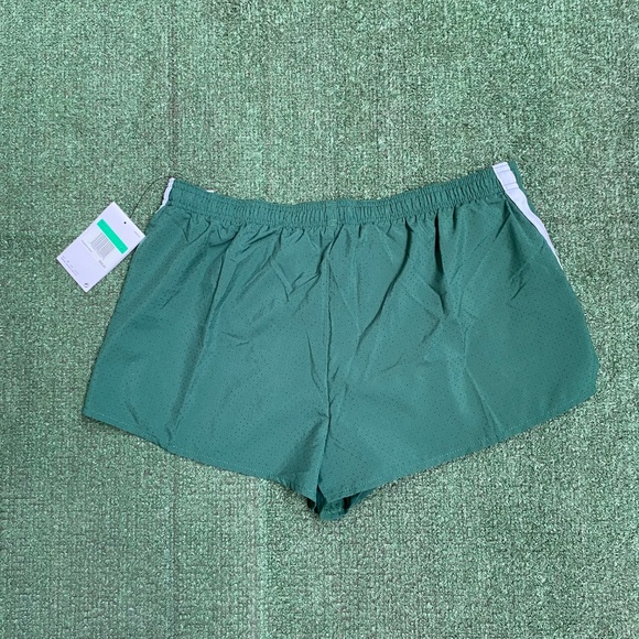 Nike shorts - Picture 3 of 3